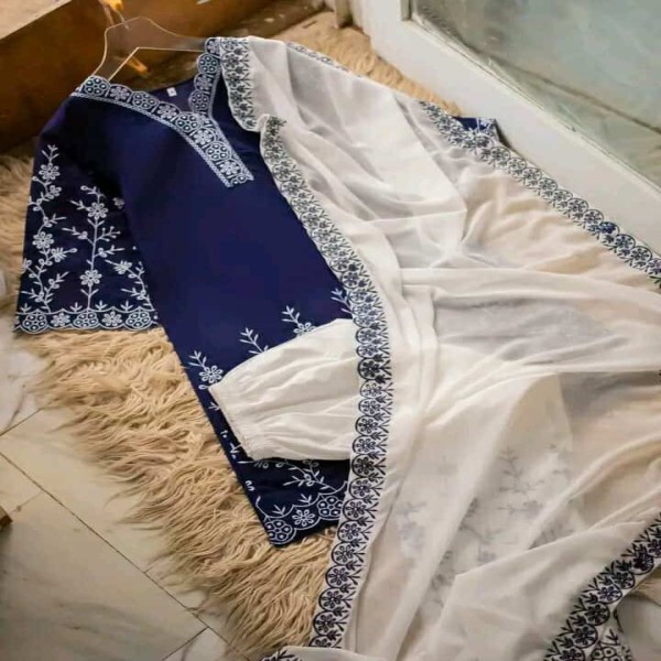 ৩০% ডিসকাউন্ট প্রাইস। সুতি থ্রি পিস।